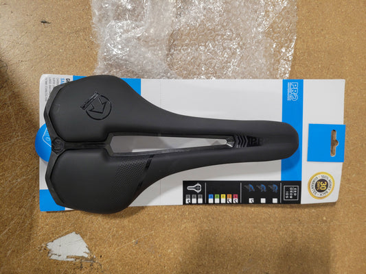 PRO Griffon Performance AF Saddle-152mm-Black - (United States Warehouse)