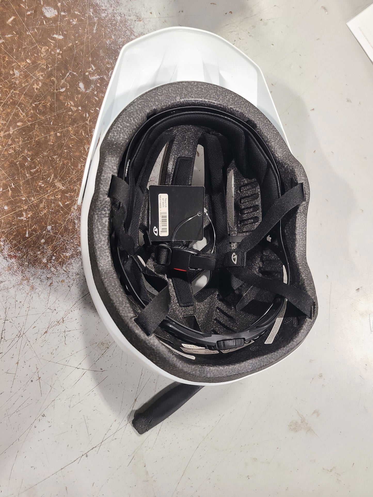 Giro Fixture II MTB Helmet UA 54-61cm - Matte White - (United States Warehouse)